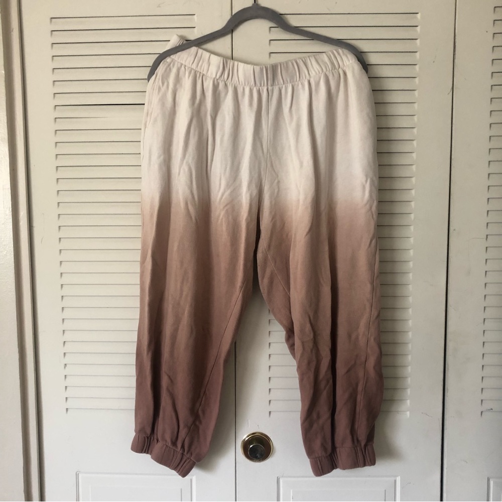 Target Wild Fable Soft White and Brown Ombre Sweatsuit Size:L Joggers